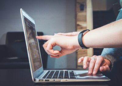 1 TECNÓLOGO/A (Tecnología de la Información) Nº CONV._FIHAC/30_2023 – Cumplimiento Ley General de Discapacidad. Plaza reservada para personas con discapacidad igual o superior al 33%.